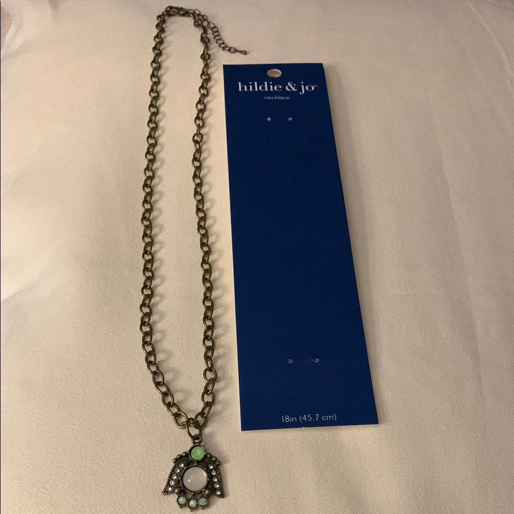 Hildie Jo Antiquist Charm Pendant Necklace - Nwt 19$